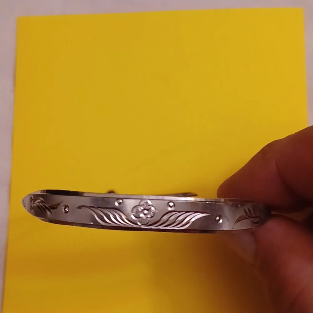 Sterling Silver Floral Decorative Bracelet - Picture 1 of 6